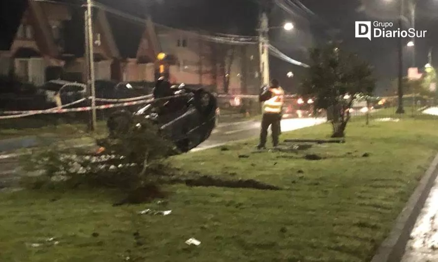 Volcamiento de vehículo dejó una víctima fatal en Valdivia