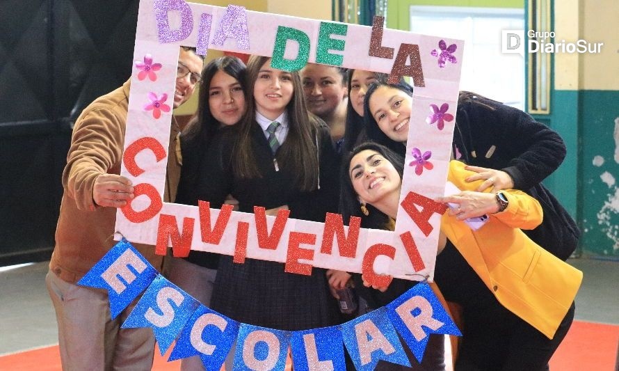 Celebran Día de la Convivencia Escolar en Colegio Teniente Merino
