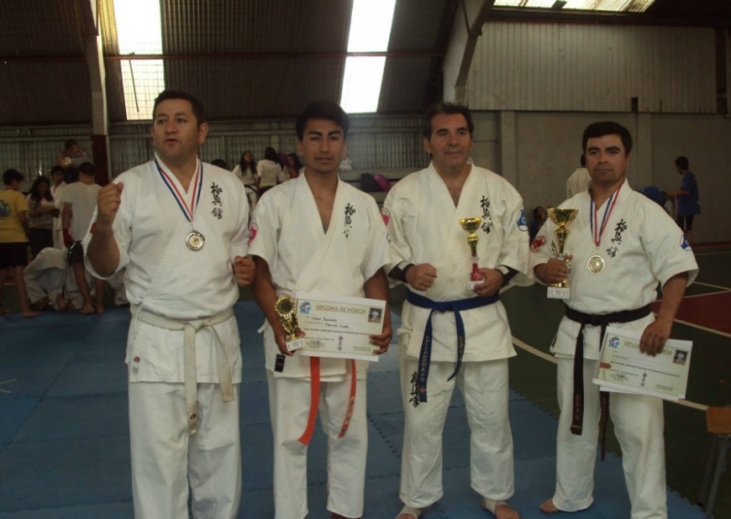 Medallas y Copas Trajeron Deportistas llifeninos del 4° Campeonato Nacional de Karate de Contacto 