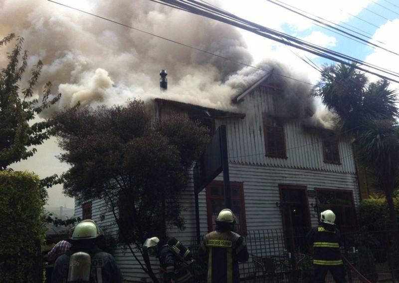 Incendio afectó a pizzería en el sector oriente de Osorno