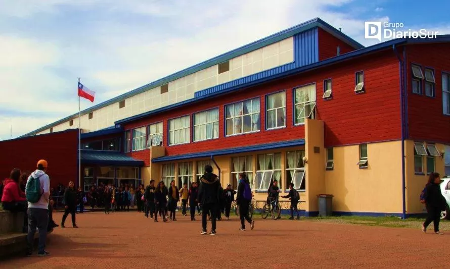 Joven estudiante denuncia agresión al interior de liceo de Paillaco