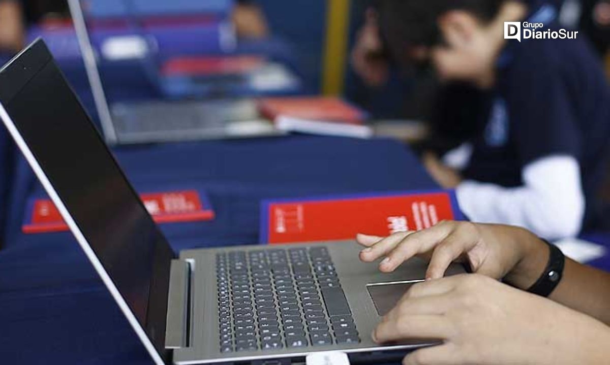 Entregarán más de tres mil computadores a escolares de la región
