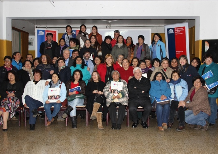 Sernam y Prodemu Los Ríos realizaron una exitosa jornada informativa a mujeres de Lago Ranco